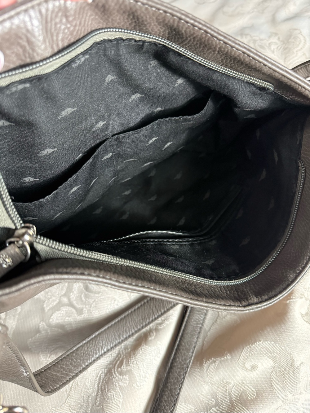Roots Hobo Shoulder Bag Gray Taupe Large Everyday Purse - Picture 15 of 16